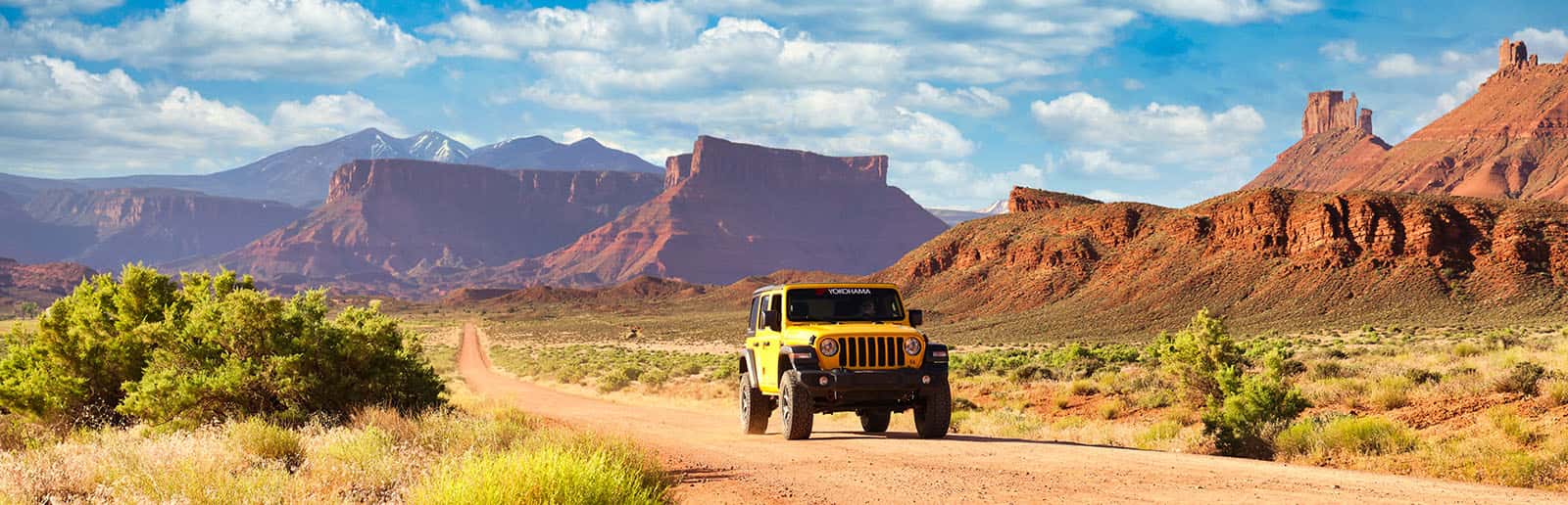 Moab Jeep Rentals - 4 Door Jeep Wrangler