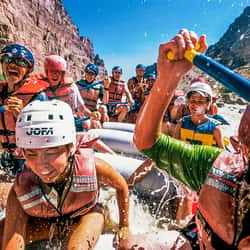 Cataract Canyon Pov Paddlers