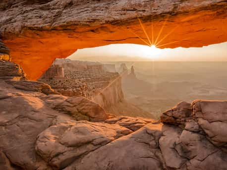 Canyonlands National Park Mesa Arch Hero1