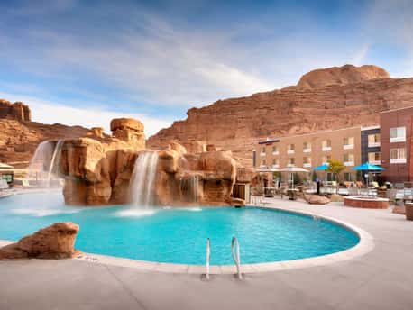 Sampler Moab Marriott Pool Close